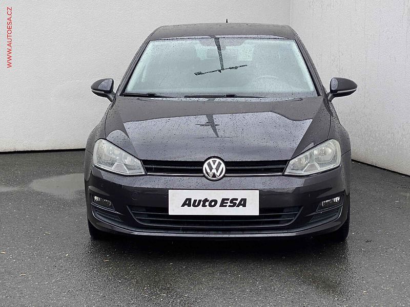 Volkswagen Golf (2016) 1.2 TSi, Lounge, DSG, navi - fotka 2 z 18