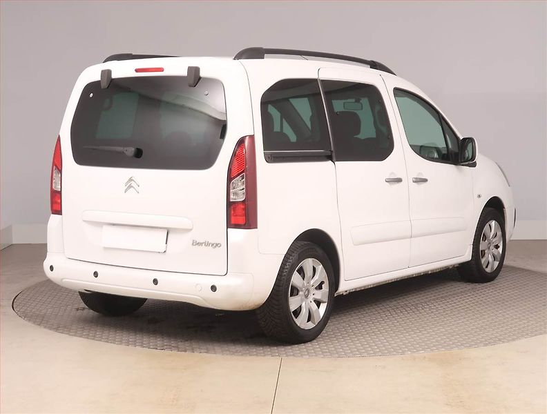 Citroën Berlingo (2018) Feel 1.6 BlueHDi, 5Míst, ČR - fotka 5 z 14