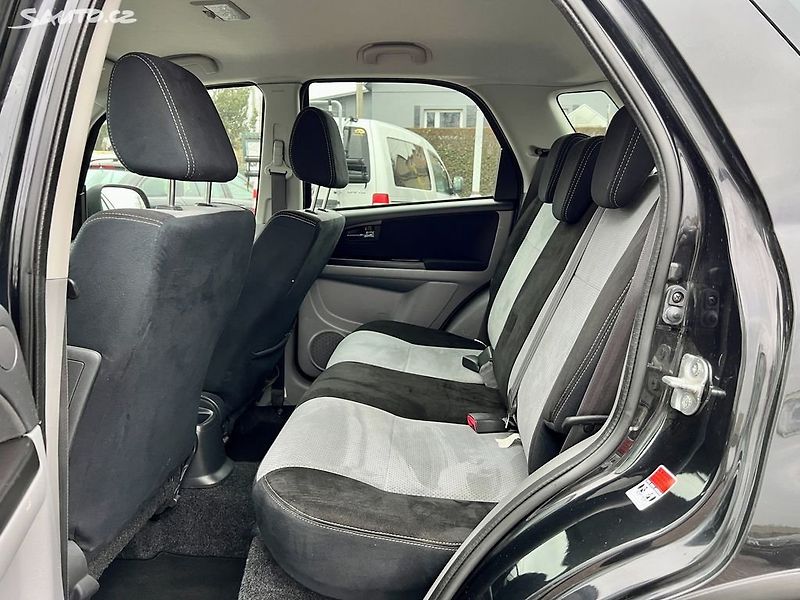 Suzuki SX4 (2011) 1.6i 88 kW Klima,Výhřevy,Stav - fotka 13 z 19