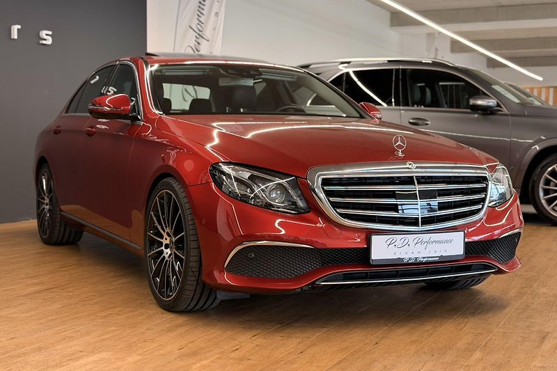 Mercedes-Benz Třídy E (2018) E 200d Exclusive - fotka 7 z 103