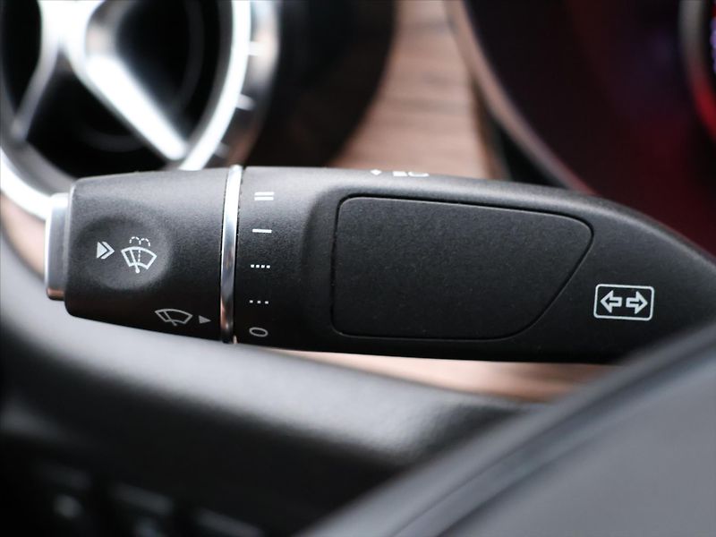 Mercedes-Benz Třídy X 3,0 350d 190kW xDrive Kůže DPH - fotka 20 z 38