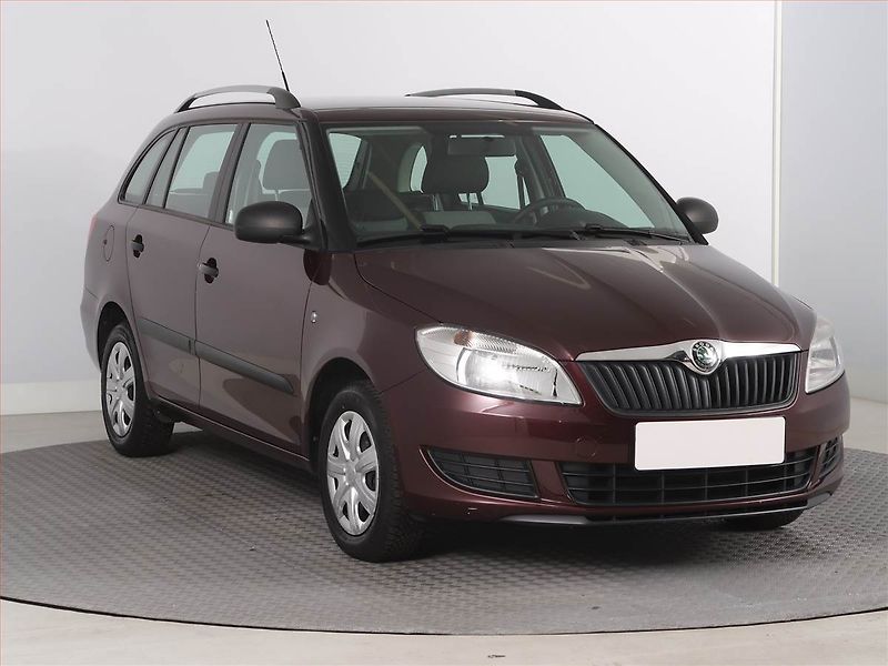 Škoda Fabia (2011) 1.2 TSI, Park. senzory - fotografie inzerátu