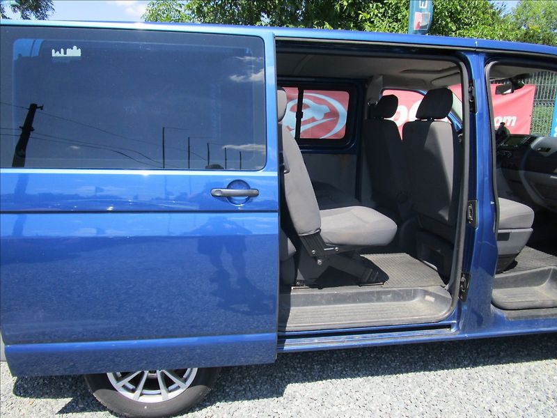 Volkswagen Transporter 2.0TDi Klima, 8 míst - fotka 23 z 42