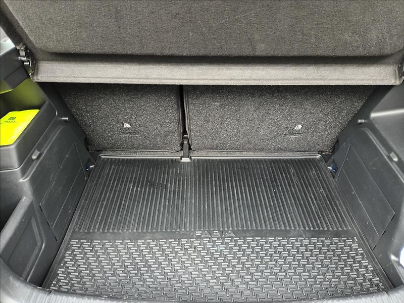 Škoda Fabia 1,0 TSI,81KW,DIGIKLIMA,TEMPOMA - fotka 18 z 35