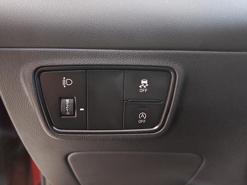 Hyundai Tucson (2021) 1.6T-GDi 110kW Smart - fotka 15 z 20