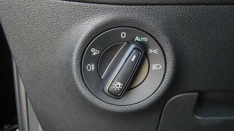 Škoda Kodiaq 2,0 TDI DSG 4x4 Sportline Excl - fotka 10 z 25