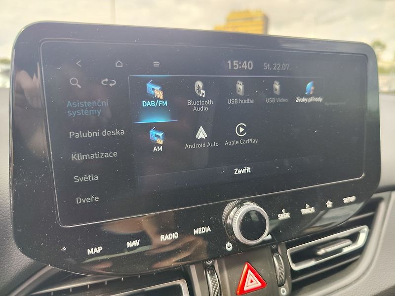 Hyundai i30 1.5  T-GDI/103kW N-Line DCT - fotka 19 z 35