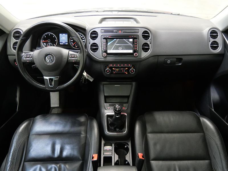 Volkswagen Tiguan - fotka 5 z 25