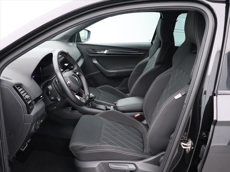 Škoda Karoq 2,0 TDI 4x4 DSG Sportline CZ - fotka 8 z 26