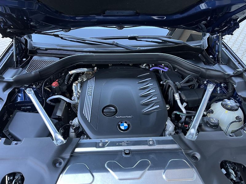 BMW X4 (2024) 3.0xD ///M 210Kw,webasto,ACC - fotka 50 z 51