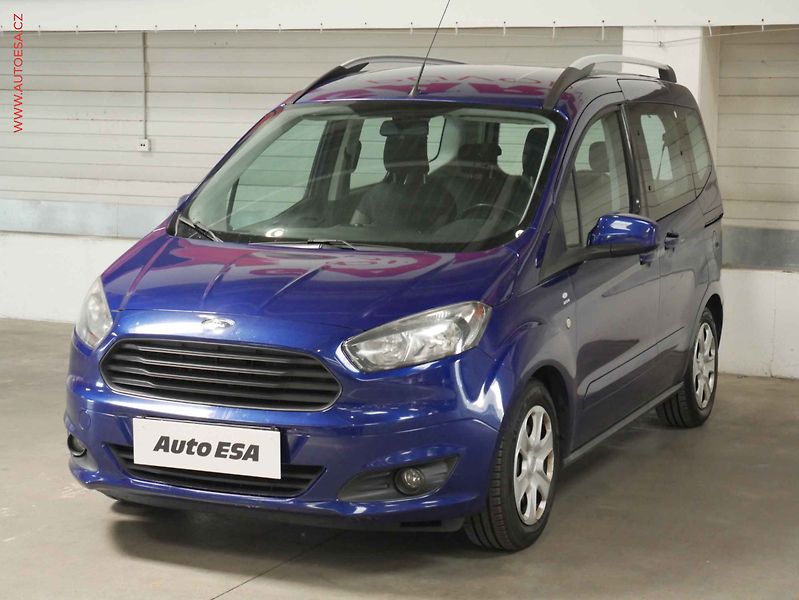 Ford Tourneo Courier (2017) 1.0EB, ČR, AC, TZ - fotka 3 z 17