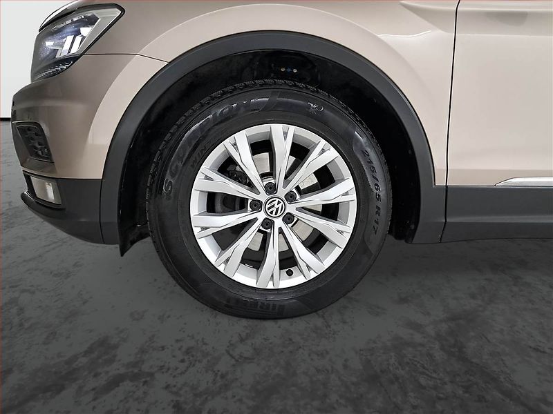 Volkswagen Tiguan (2018) 2.0 TDI - fotka 15 z 19