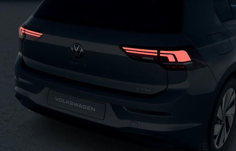 Volkswagen Golf (2026) 1,5 eTSI 85 kW 7DSG mHEV - fotka 6 z 9