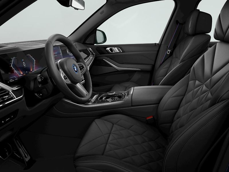 BMW X5 (2026) xDrive50e - fotka 6 z 10