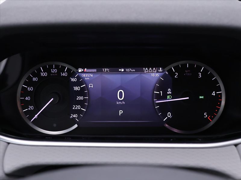 Land Rover Range Rover Evoque 2,0 R-Dynamic 4WD 120kW - fotka 17 z 32
