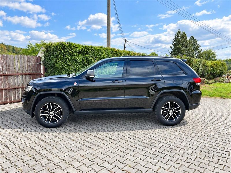 Jeep Grand Cherokee 3,0 CRD  TRAILHAWK AWD nové ČR - fotka 3 z 43