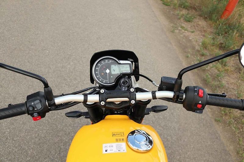 Se Speedem uhodil Triumph hřebíček na hlavičku a Tracker půjde bez pochyby v jeho stopách.