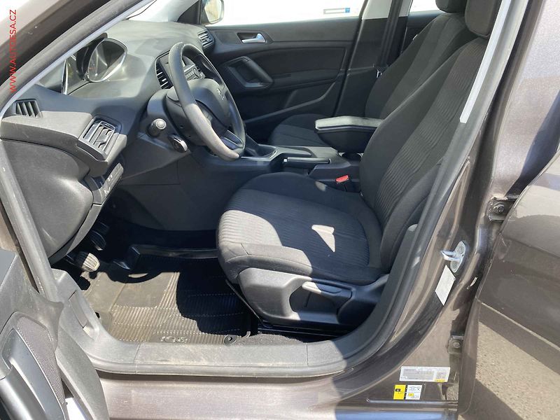 Peugeot 308 (2015) 1.2 PT, ČR, Access - fotka 9 z 17