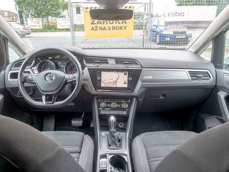 Volkswagen Touran (2019) ČR 1.5TSI 110KW DSG LED – NAVI - fotka 16 z 55