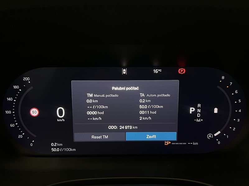 Volvo XC60 B5 AWD BLACK EDITION PLUS AUT - fotka 26 z 51