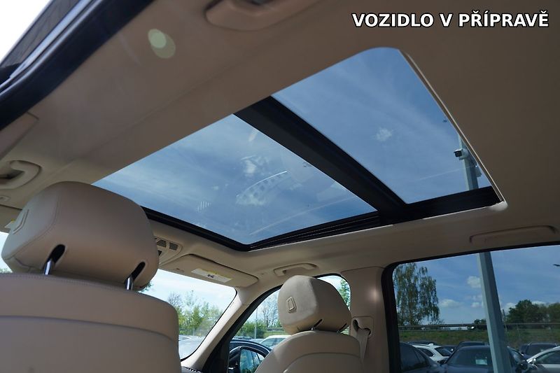 BMW X5 xDrive 40e 250kW Panorama - fotka 13 z 13