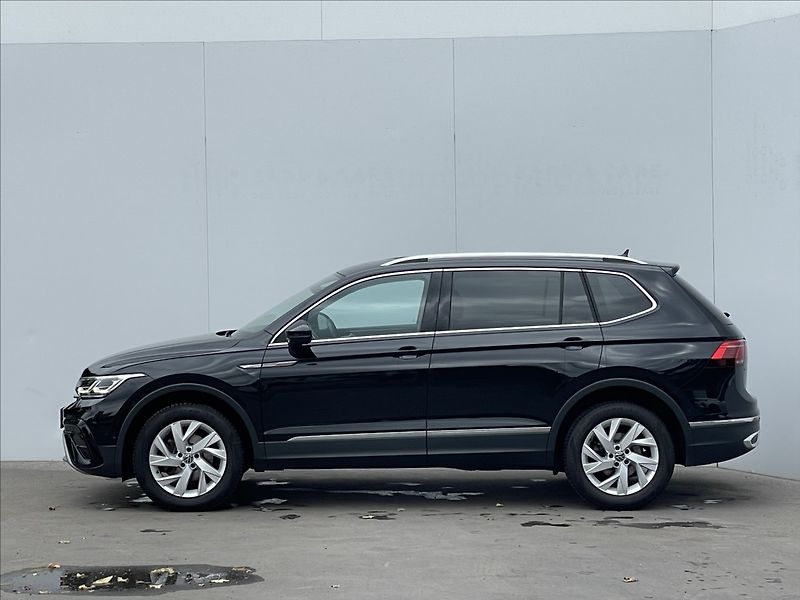 Volkswagen Tiguan 1,5 TSI DSG Elegance NAVI+LED - fotka 2 z 24