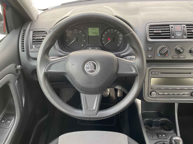 Škoda Fabia (2014) 1.2 12V, Active, AC - fotka 11 z 16