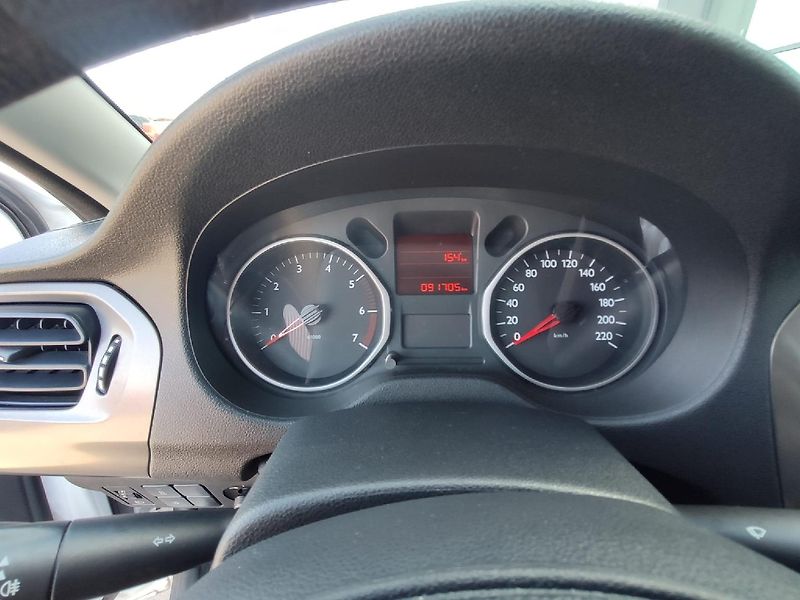 Citroën C-Elysée (2017) 1.2 82k MAN5 1. majitel DPH - fotka 14 z 24