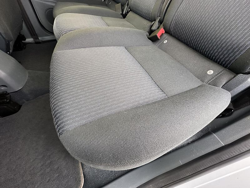 Ford C-MAX (2012) 1.6/77kW *KLIMA* ČR  - fotka 22 z 28