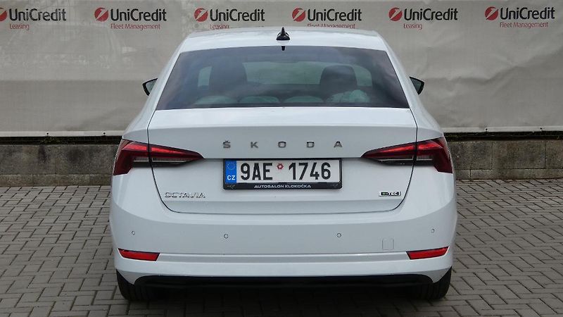 Škoda Octavia 1.5 TSI 110kW DSG Ambition - fotka 4 z 22
