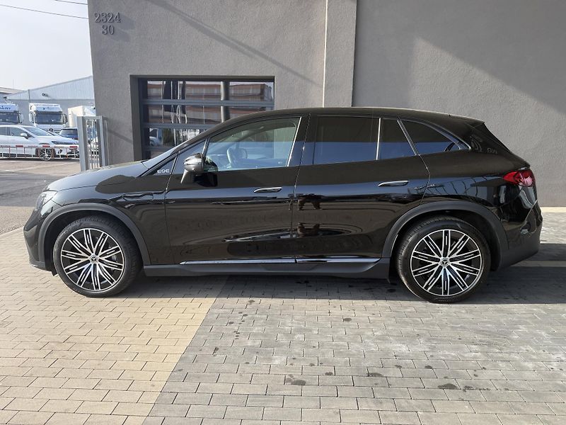 Mercedes-Benz EQE (2024) EQE 350 4MATIC SUV  - fotka 7 z 38