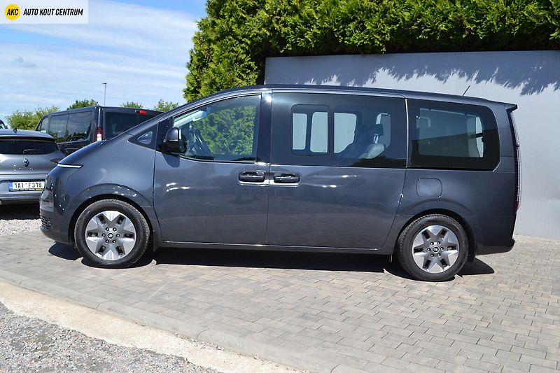 Hyundai Staria 2.2CRDi PREMIUM A/T- 9 MÍST - fotka 2 z 79