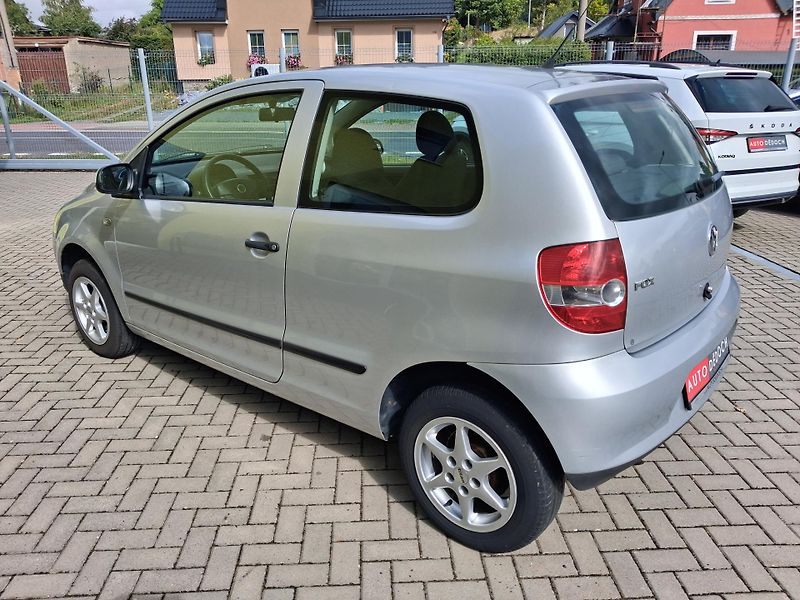 Volkswagen Fox (2007) KLIMA BEZ KOROZE PO ROZVODECH - fotka 5 z 28