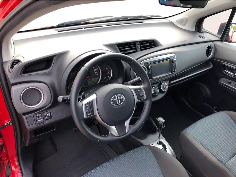 Toyota Yaris 1.33  VVT-i, Automat - fotka 5 z 28