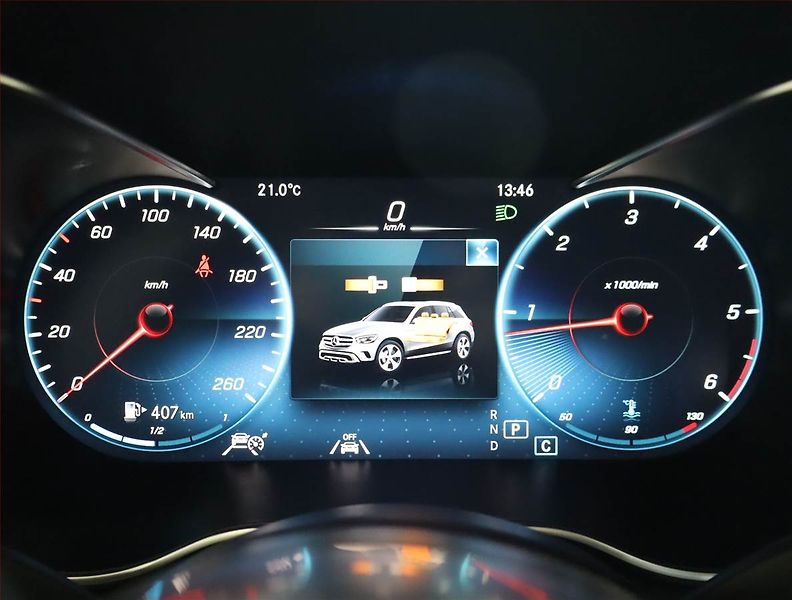 Mercedes-Benz GLC (2020) AMG line 300 d 4MATIC - fotka 11 z 25