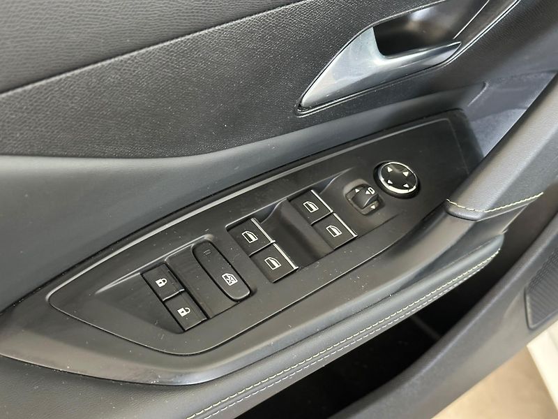 Peugeot 308 (2022) 1.5HDi,GT,ČR,DPH,1.maj. - fotka 18 z 20