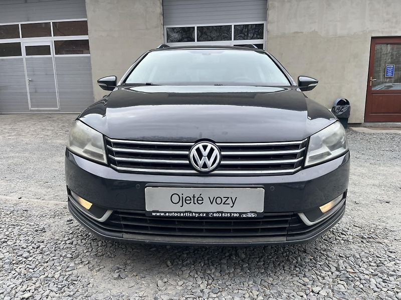 Volkswagen Passat (2011) 2,0 TDi 103 Kw TAŽNÉ - fotka 2 z 14