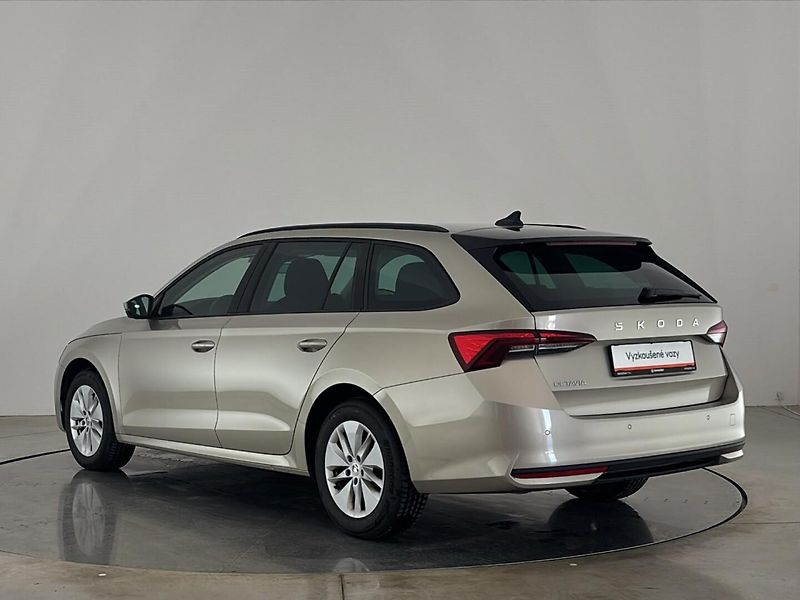 Škoda Octavia Selection - fotka 15 z 28