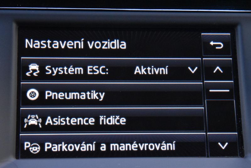 Škoda Fabia 1.0 TSi 6st 81 kW STYLE,DKLIMA - fotka 31 z 55
