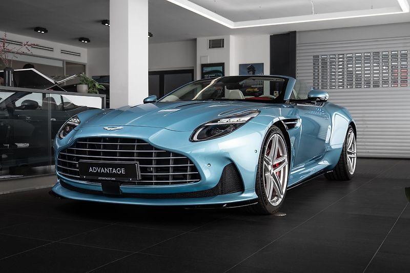 Aston Martin DB12 Volante - fotografie inzerátu