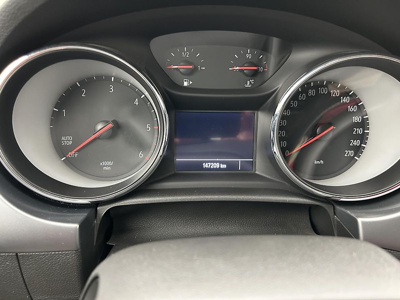 Opel Astra 1.6 CDTi Enjoy - fotka 19 z 24