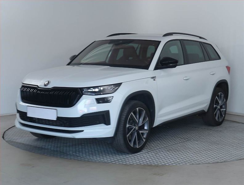Škoda Kodiaq (2023) 2.0 TDI - fotka 2 z 19