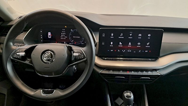 Škoda Octavia (2023) Ambition 1,5 TSI 110 kW - fotka 5 z 23