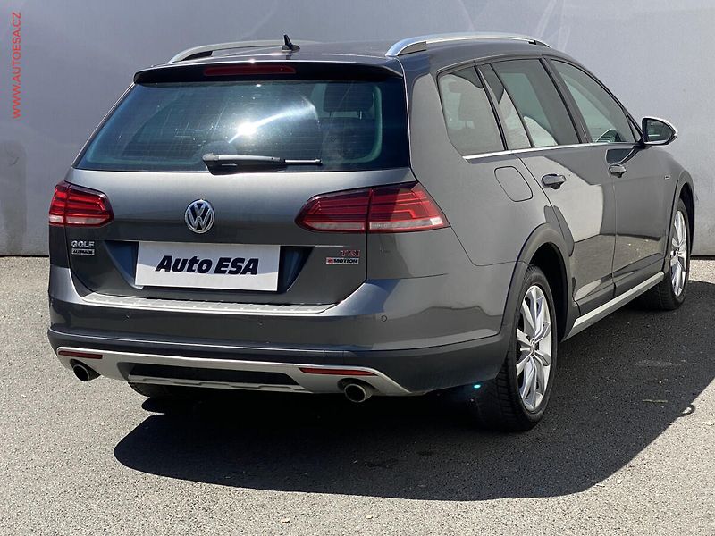 Volkswagen Golf (2017) 1.8 TSi 4x4, Alltrack, DSG - fotka 4 z 18