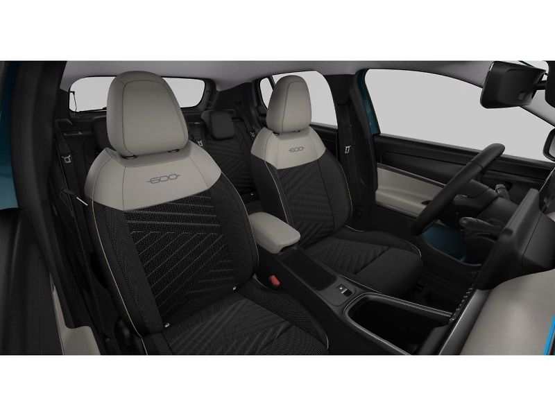 Fiat 600 (2026) 1.2 Turbo Hybrid 145k MHEV eDC - fotka 5 z 5