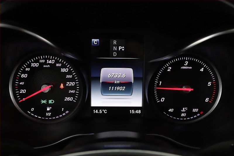 Mercedes-Benz GLC (2017) Avantgarde 250 d 4MATIC - fotka 8 z 21