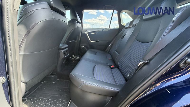 Toyota RAV4 AT SELECTION AWD - fotka 12 z 19