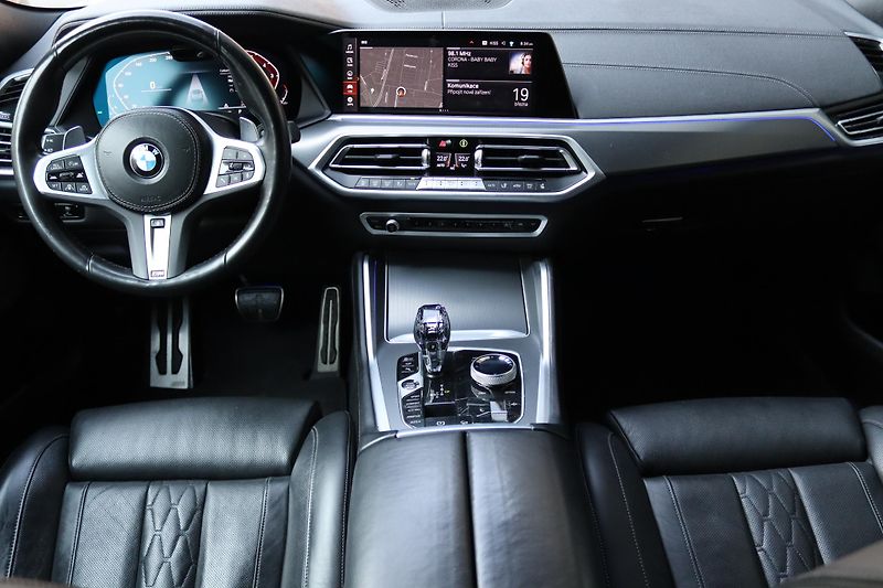 BMW X6 XDRIVE 40i G06 M-PAKET 245kW - fotka 39 z 50