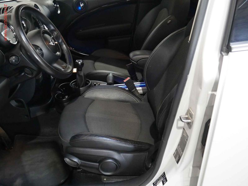 Mini Countryman (2014) 1.6i, Bixen, panor. - fotka 9 z 20