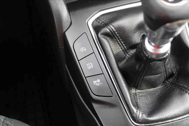 Ford Focus 1,5 TDCi  SERVISKA, ČR - fotka 19 z 29